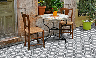 High Traffic Tiles: Balancing Style and Performance in Commercial Spaces